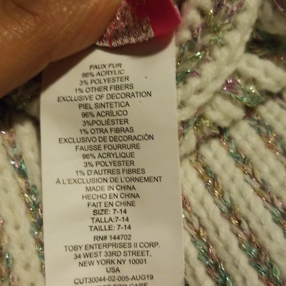 NWT Hat, Scarf & Gloves Set - Picture 5 of 5